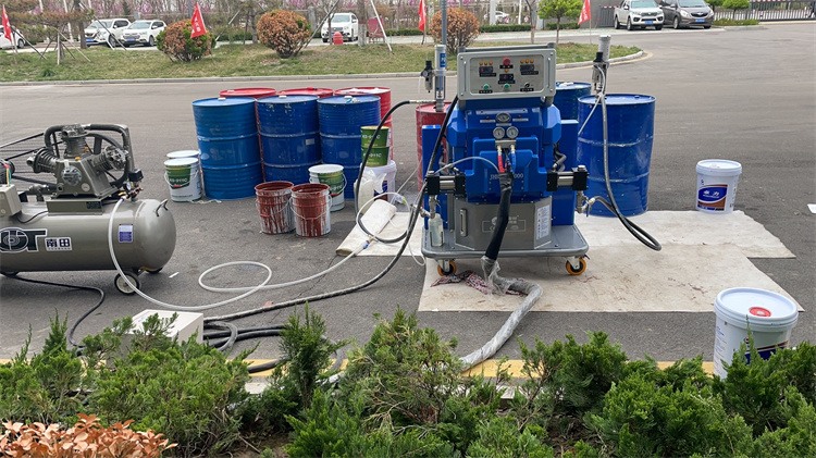 聚氨酯噴涂設(shè)備