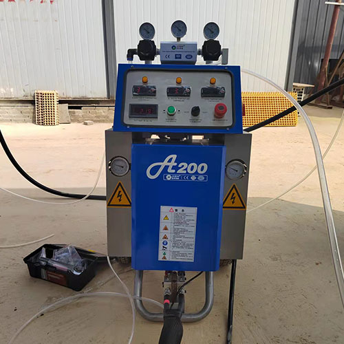 聚氨酯管道保溫京華邦威發泡機